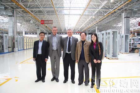 丹麥經貿考察團一行蒞臨九洲電氣參觀考察