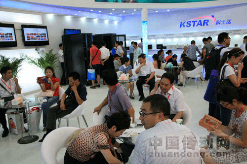 引領(lǐng)行業(yè)創(chuàng)新趨勢 科士達(dá)閃耀2011中國國際金融展