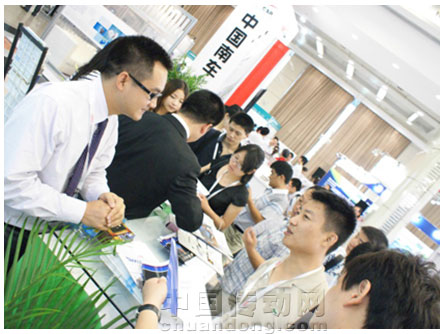 (圖為PCIM-ASIA現場大批采購商,市場需求可見一斑)