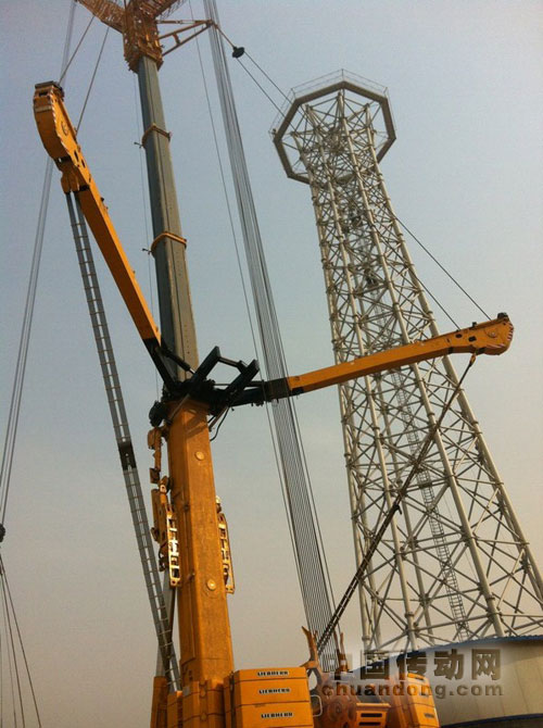 圖:總裝基地的設(shè)備