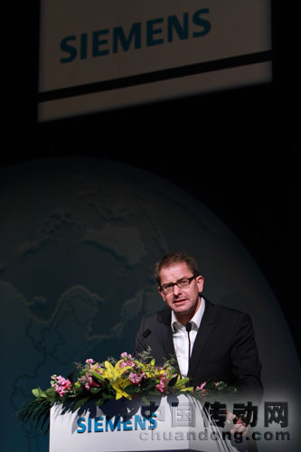 西門子東北亞區工業業務領域總裁吳和樂博士在大會上致辭