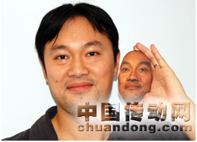 用3D掃描儀掃描人臉后,用3D打印的3D模型