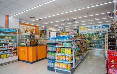 二度創業的他,抓服務、拼速度,不到一年開出111家便利店!
